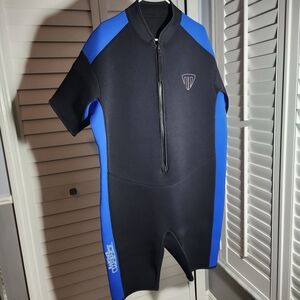 Men's Black and Blue Short Sleeve Rash Guard
